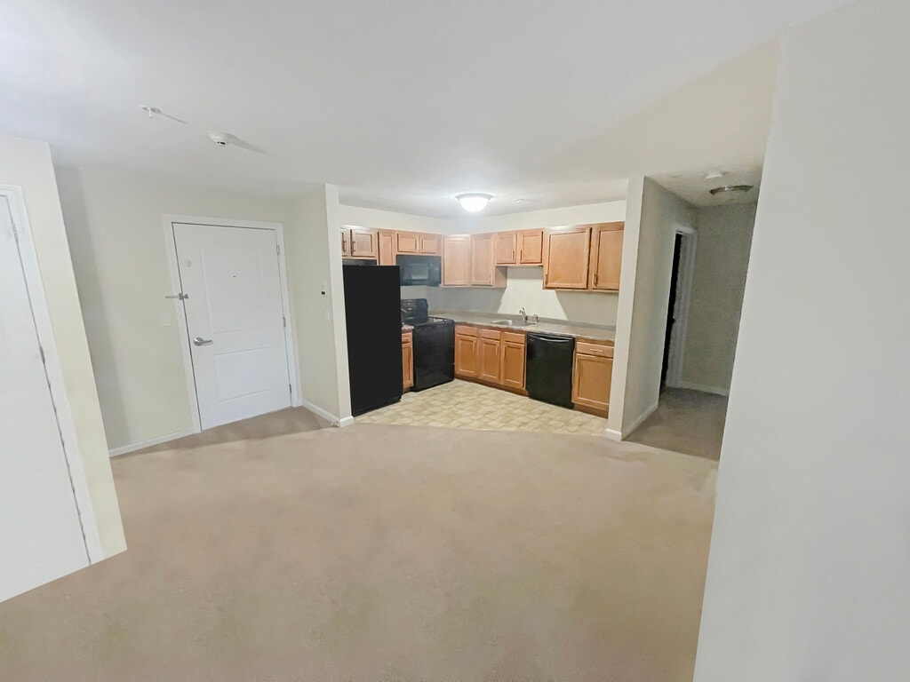 Allards Grove Apartments in Dracut, MA