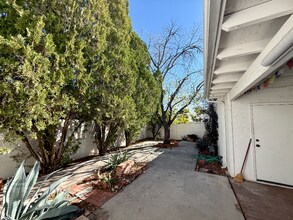 4820 E Fort Lowell Rd in Tucson, AZ - Building Photo - Building Photo