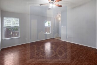 1011 Burgess Dr in Leander, TX - Building Photo - Building Photo
