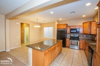 10730 La Florentina Ave in Las Vegas, NV - Building Photo - Building Photo