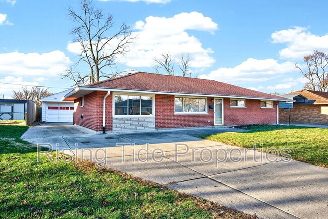 2176 Los Arrow Dr in Dayton, OH - Building Photo - Building Photo