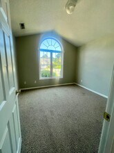 3842 Blue Grass Ct in New Bern, NC - Building Photo - Building Photo