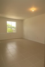 1517 SE 27th Rd in Homestead, FL - Building Photo - Building Photo