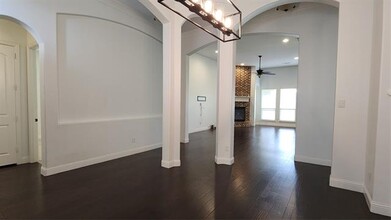 406 Running Bear Ct in Euless, TX - Building Photo - Building Photo