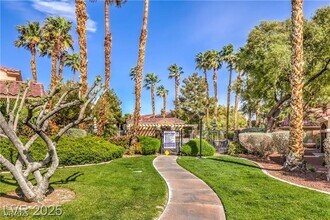 7270 Sheared Cliff Ln in Las Vegas, NV - Building Photo - Building Photo