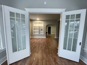 512 Douglas Ave in Kalamazoo, MI - Building Photo - Building Photo