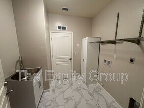 2310 Cortner St in Hanford, CA - Building Photo - Building Photo