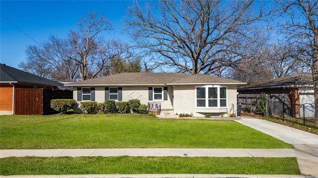 9255 Palisade Dr in Dallas, TX - Building Photo - Building Photo