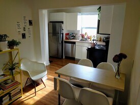 174 Claremont St in Toronto, ON - Building Photo