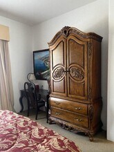 50700 Santa Rosa Plz in La Quinta, CA - Building Photo - Building Photo