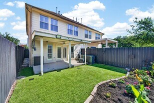 4711 Floyd St in Houston, TX - Building Photo