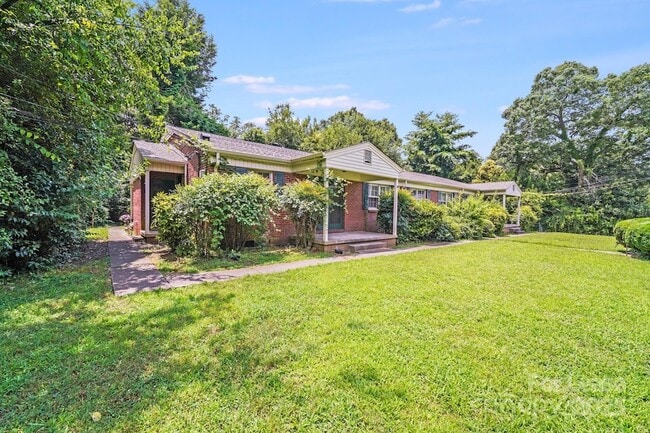 property at 405 W Harvie Ave