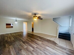 1602 Bending Brk Wy in Orlando, FL - Foto de edificio - Building Photo