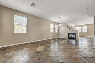 10425 Smokemont Ct in Las Vegas, NV - Building Photo - Building Photo