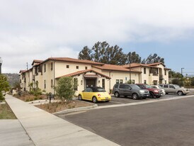 Willett Ranch in Ventura, CA - Building Photo
