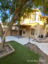 2040 N 106th Ave in Avondale, AZ - Building Photo - Building Photo