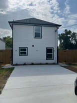 6619 Bacher St in Houston, TX - Building Photo