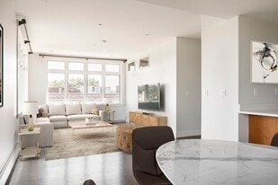 401 Washington St, Unit 3 in Somerville, MA - Building Photo