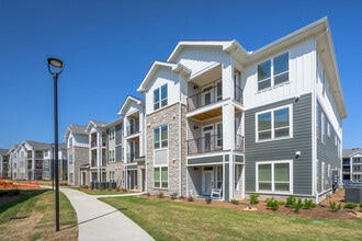 Ascend Brightleaf Apartments in Durham, NC - Building Photo - Building Photo