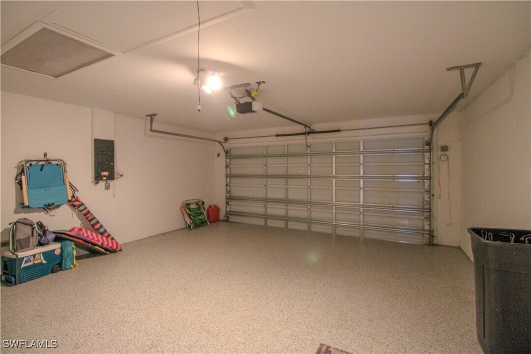 470 St Andrews Blvd in Naples, FL - Building Photo