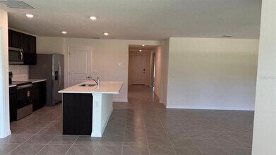 7144 SE 113th Ln in Belleview, FL - Building Photo - Building Photo