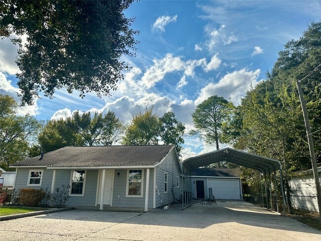 property at 3331 Longhorn Dr