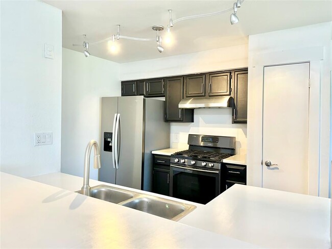 property at 5726 Shreveport Dr