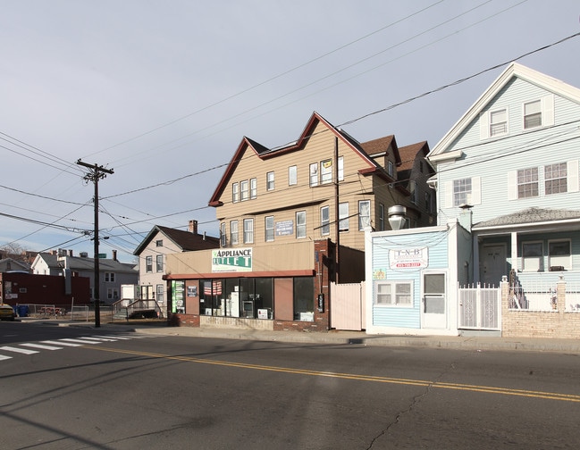 45 Cherry St in Waterbury, CT - Building Photo - Building Photo