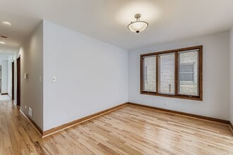 2550 W Winnemac Ave in Chicago, IL - Building Photo - Building Photo