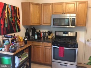 3144 Cofer Rd in Falls Church, VA - Building Photo - Building Photo