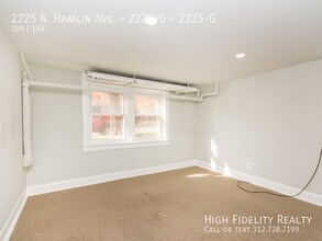 2225 N Hamlin Ave in Chicago, IL - Building Photo - Building Photo