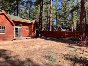 939 Cave Rock Ave in South Lake Tahoe, CA - Building Photo - Building Photo