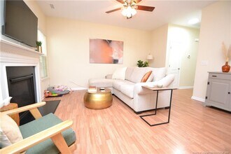 3115 Manhasset Ln in Raleigh, NC - Building Photo - Building Photo