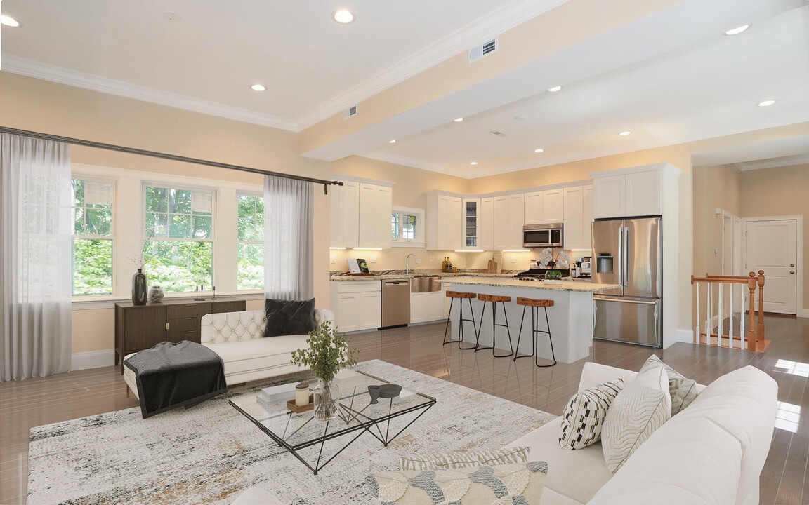 47 Alpine St, Unit 1 in Boston, MA - Building Photo