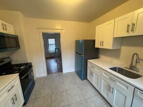 5716 Beacon St in Pittsburgh, PA - Building Photo - Building Photo