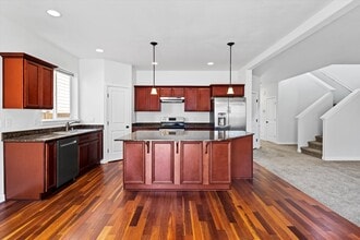 679 Ilwaco Pl NE in Renton, WA - Building Photo - Building Photo