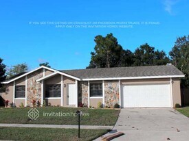 8685 Brackenwood Dr in Orlando, FL - Building Photo