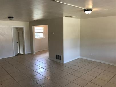 1316 Cadillac Dr in Daytona Beach, FL - Building Photo - Building Photo
