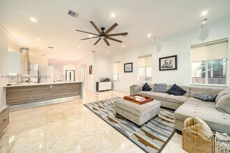 3050 Elizabeth St in Miami, FL - Building Photo - Building Photo
