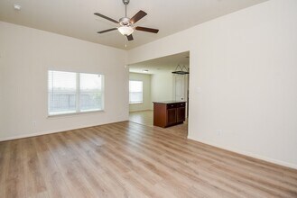 1081 Mule Ridge Dr in Katy, TX - Building Photo - Building Photo