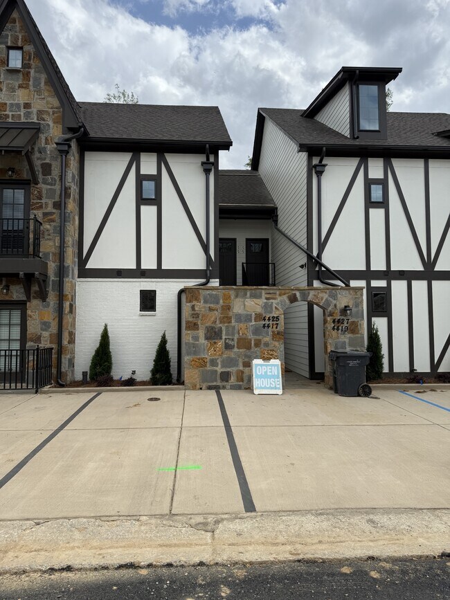 property at 4427 Lennox PlaceBldg 12 - 64