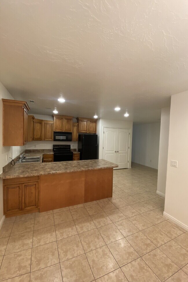 450 W 400 N in Saint George, UT - Building Photo - Building Photo