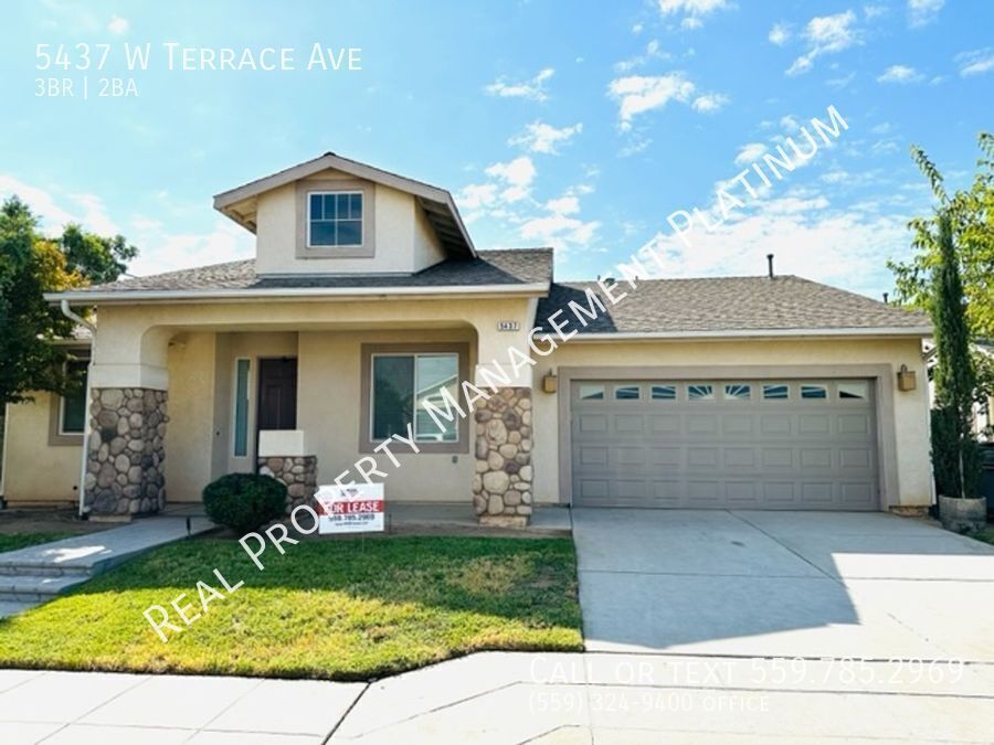 5437 W Terrace Ave in Fresno, CA - Building Photo