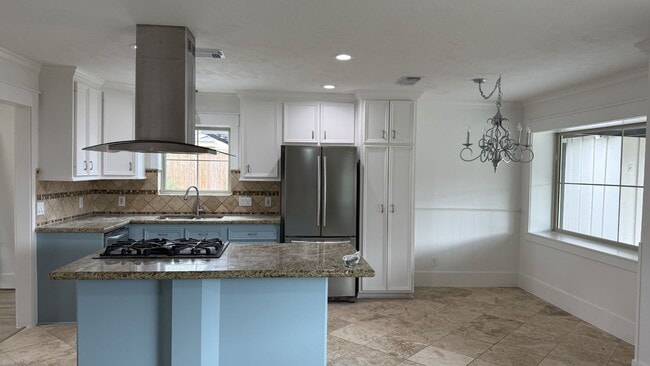 property at 1906 Shadow Bend Dr