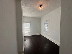 211-213 Rose Pl in Kalamazoo, MI - Building Photo - Building Photo