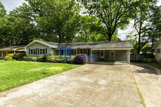 643 Reddoch Dr in Jackson, MS - Building Photo - Building Photo