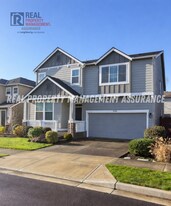 8790 SW Schmidt Loop in Tigard, OR - Building Photo