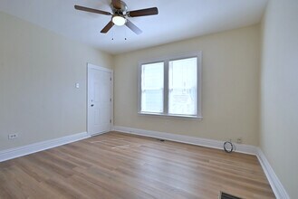 8602 S Muskegon Ave in Chicago, IL - Building Photo - Building Photo