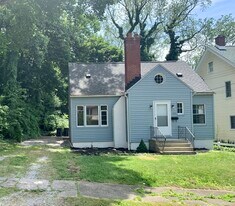 676 Harrison Ave in Akron, OH - Building Photo