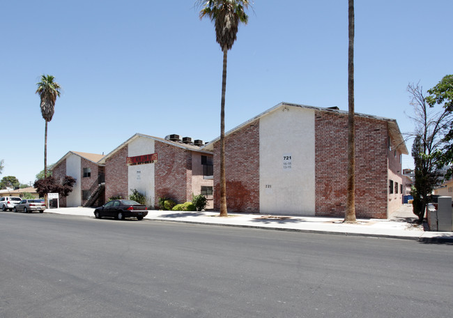 Colony Apartments in Las Vegas, NV - Building Photo - Building Photo